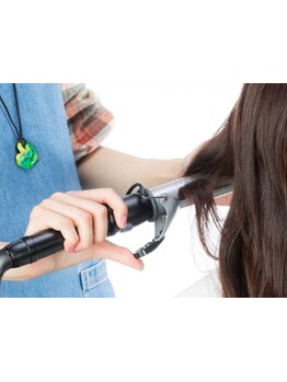 経験豊富なスタイリストのマンツーマン施術★髪の悩みや希望のスタイルなど納得のいくまでカウンセリング!!