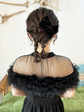 シーバイサイン(sea by Sign) ツインポニー/arrange