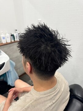 エイト(AITE) ベリーショート/ダークアッシュ/ニュアンスパーマ/韓国マッシュ