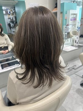 リーホリエ(Lee Horie) 【高木】ブリーチなし×モノトーングレージュ◎