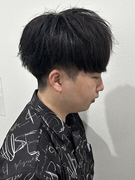 ヒュイル バイ ニアウ(Hwyl by Niau) メンズナチュラルパーマニュアンスパーマケアトリートメント