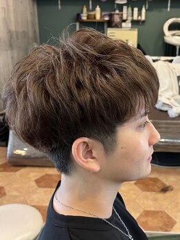 ヘアーアンドライフ アンアミ(hair&life unami.h)の写真/【徳力☆モノレール駅近く】経験豊富なスタイリストが、ON/OFFどちらもキマるスタイルをご提案♪