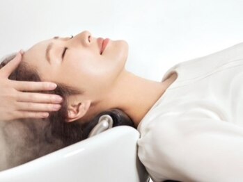 ハヤットデザイン(hayat×design)の写真/【タカラ認定】エステシモプレミアムサロン、スパニスト在籍。ゆったりヘッドスパで頭皮から健康な髪へ。