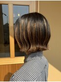 ボブヘアを生かすデザインに!ハイライトカラー♪