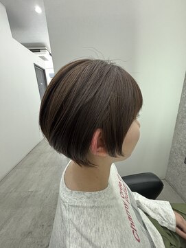 プレジールバイラファブリック(PLAISIR by LA FABRIQUE) 【下田】丸みのあるショートボブ