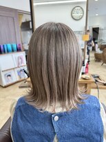 トップスタイル リッチ&nbsp;外ハネミディアム