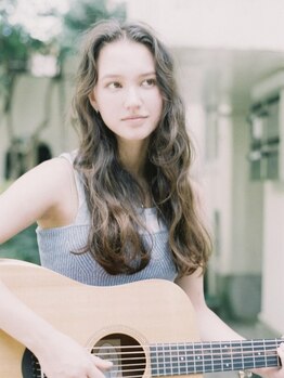 メロウ(MELLOW)の写真/【くせ毛は活かす】貴方のコンプレックを長所に変える。髪質に合わせたスタイル提案を。【表参道/原宿】