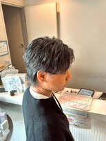 エヌアンドエーコンティ(N&A CONTi)&nbsp;ナチュラルウルフベースのメンズカット 緩め縦落ちパーマ