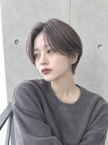 ネオリーブ ロア 鶴川店(NEOLIVE ROA) 丸みハンサムショート×透明感グレージュ