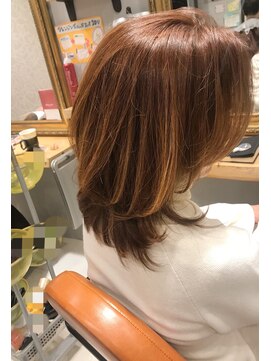 ミッシェル アフロート(michelle afloat) 20代30代40代トップふんわり動き簡単まとまるツヤのカーブカット