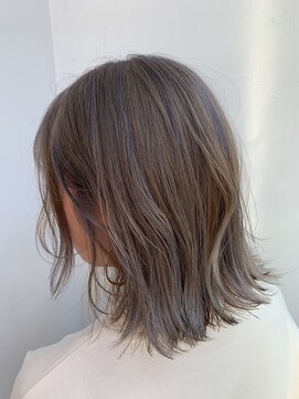 トロニー(TLONY) ハイライト/ラベージュ/ニュアンスカラー