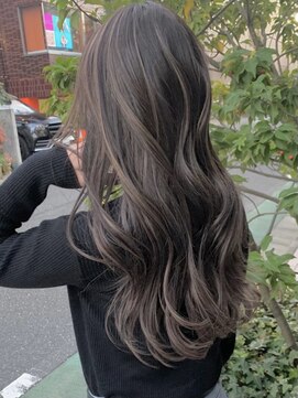 サンク 原宿 表参道(cinq) ダブルカラー/ケアブリーチ/インナーカラー/ハイライト[原宿]