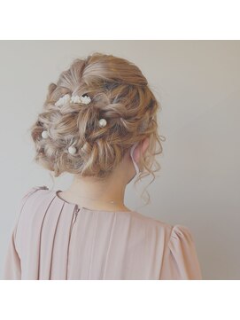 ヴァンカウンシル 伊那(VAN COUNCIL) 柔らかな雰囲気☆アップスタイル