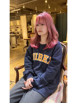 髪質改善と縮毛矯正の専門店 サンティエ(scintiller) 大人綺麗な小顔襟足スッキリショートボブ　30代40代50代