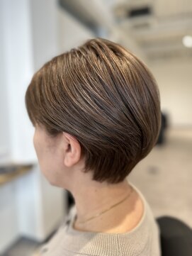 ウェル(WEL) 耳かけグレージュショート