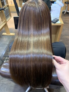 シアン(SHIAN) 髪質改善プレミアストレートエステで扱いやすい髪質へ