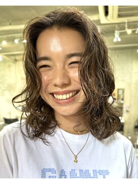 ナループロアオハナ(Nalu pu loa ohana) レイヤーパーマ/ウェーブパーマ/スパイラルパーマ/パーマ