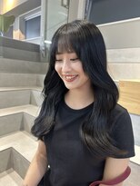 カケル(×.)&nbsp;ブルーブラック/うる艶ヘア/ワンホン巻き