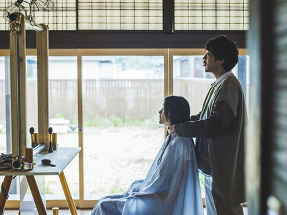 本と美容室 萩店の写真
