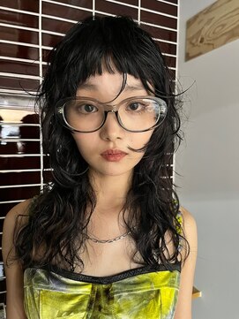 ダブミックス(DaB MIX) ミディアムパーマロングパーマカーリーヘア顔まわりレイヤー