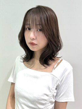 オーロ 塚口店(ORO) 20代30代大人ガーリーダークアッシュミディアムレイヤーカット