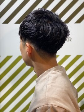 バーバーバー 四谷(BARBER-BAR) ビジネス爽やかツーブロックスタイル