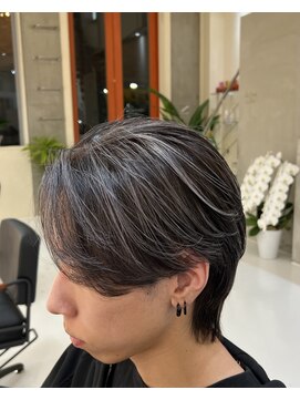 ラ ポルト ドゥ サワ(La Porte de SAWA) 長野市美容室/センターパート×ホワイトハイライト