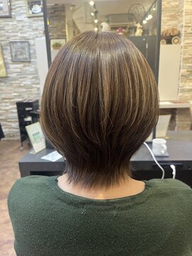 ヘアーラウンジ アンフィ 井土ヶ谷(Hair Lounge Anphi) くびれショート
