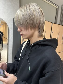 ロエン 西岡崎店(ROEN) メンズウルフ/10代/20代/ホワイトベージュ/ウルフカット