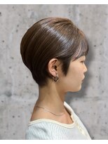 カットワークススリックバイフェローズ(CUT WORKS SLICK by fellows)&nbsp;丸みショート×艶ナチュラルブラウン
