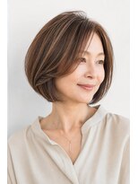 ティータ(teeta)&nbsp;【脱白髪染め】顔周り華やか・暖色ブラウン×レイヤーボブ
