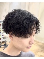 ヘアアンドフェイス ルースト(hair&face ROOST)&nbsp;刈り上げセンターパート/波巻きツイストスパイラル/円町