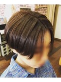耳元スッキリ♪オシャレツーブロショートスタイル♪