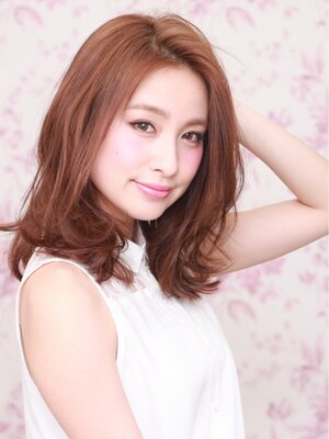 綺麗に伸ばしていきたい方に―。広がりやパサつきが気になるロングヘアもしっとりまとまるツヤ髪へ