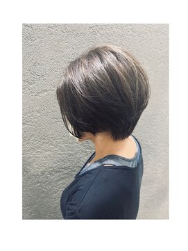 ラヴリア クルメ(LOVERIA KURUME) 大人前下がりショート