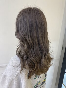 アプリバイリアン 浦和2号店(appri by Rien) アディクシーダブルカラー/グレージュ