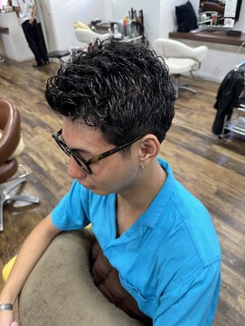 ジールヤマグチ 朝霧駅前店 【渋谷作】メンズベリショパーマ