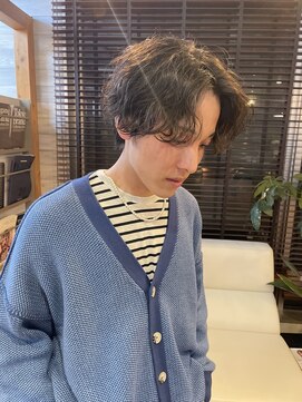 ラフ バイ マグ 南松本(R.A.F. by Mag) 束感マッシュウルフパーマ緩めパーマ波巻きスパイラルパーマ