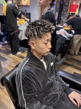 バーバーブロス(BAR BER bro's) ツイストパーマ×メッシュ