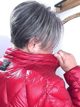 ブレイズヘアー(BLAZEhair) 脱白髪染めホワイトシルバーバレイヤージュ×ブリーチ2回