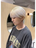 スタン 渋谷(Stam)&nbsp;ホワイトブロンドハイトーンウルフレイヤーケアブリーチ渋谷駅