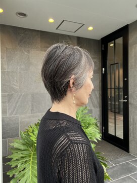 メゾン アヴァロ(Maison Avallo) 40代50代60代の方におすすめの大人ひし形ショート