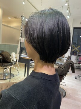 ハーティーモトヤワタ(hearty MOTOYAWATA) 女性らしさを引き立たせる美人ショート