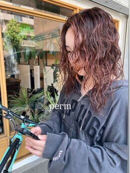 ライフ(LIFE)の写真/朝のスタイリングが楽になる理想の髪へ！イメチェンカール感と柔らかなウェーブ感で魅力を引き出します☆
