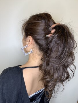 ヘアーサロン イバ(IBA) モカベージュ