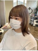 くすみベージュ