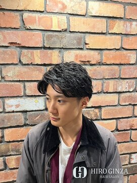 ヒロギンザ 新橋日比谷口店(HIRO GINZA) 韓国風センターパート　新橋　理容室　床屋　ヒロ銀座　日比谷