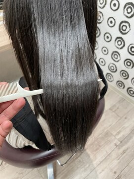 コワファーストナガサキシャンプーボーイ(COIFF1RST NAGASAKI SHAMPOO BOY) 髪質改善縮毛矯正