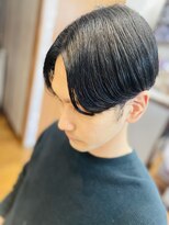 セブンルックス(7LOOKS) 【アキスタ】センターパート