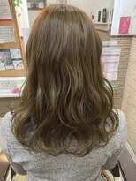 ヘアラヴィ(hair La Vie) オリーブカラー